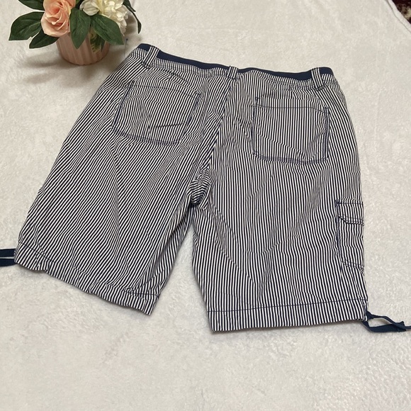 St.John’s Bay Size 16 Striped Shorts Navy & White - Picture 6 of 10